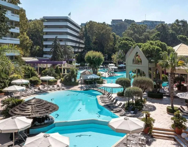 Dionysos Hotel
