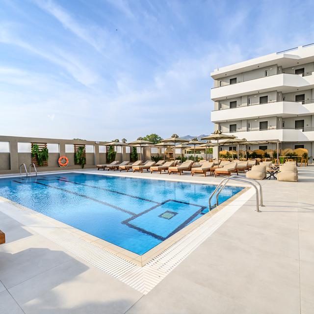 Nicolas Grand Suites