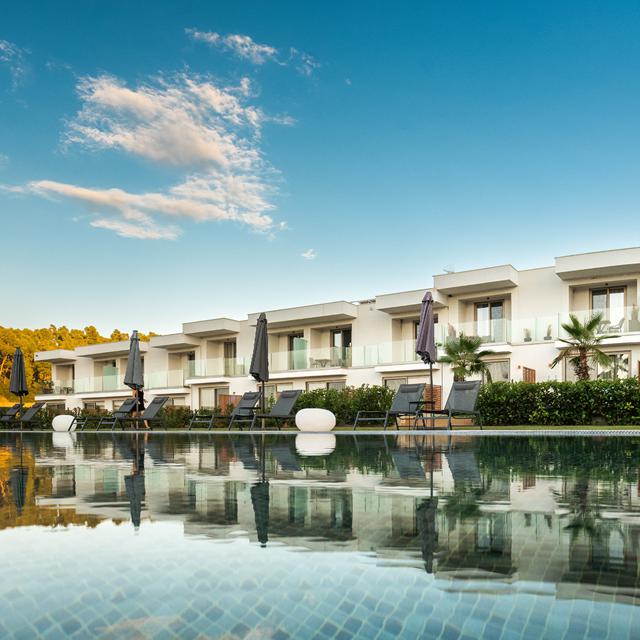 Oikos Sani Suites - Eliza was here